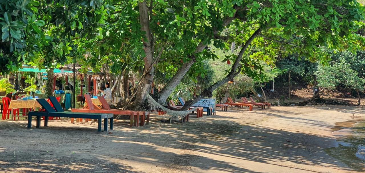 Khim Vouch Ay Rabbit Island Villa Kep Exterior photo