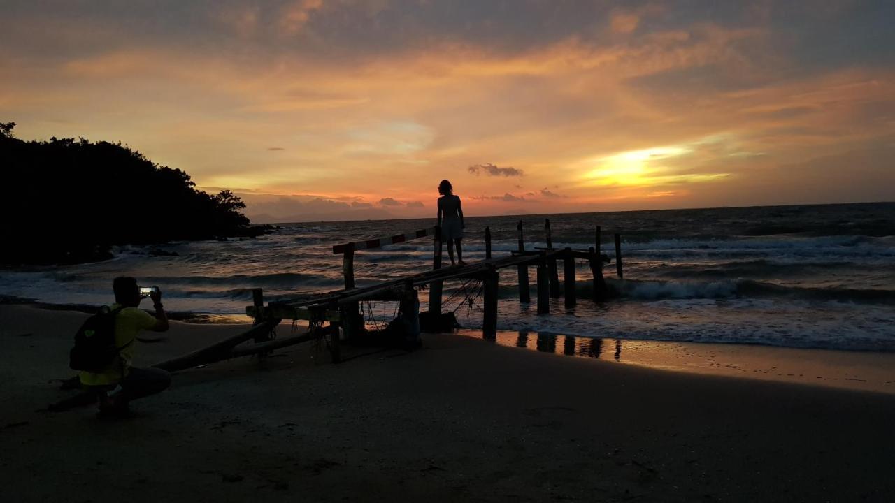 Khim Vouch Ay Rabbit Island Villa Kep Exterior photo