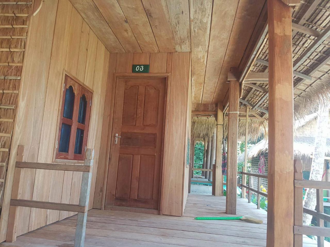 Khim Vouch Ay Rabbit Island Villa Kep Exterior photo