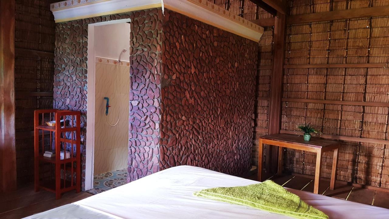 Khim Vouch Ay Rabbit Island Villa Kep Exterior photo